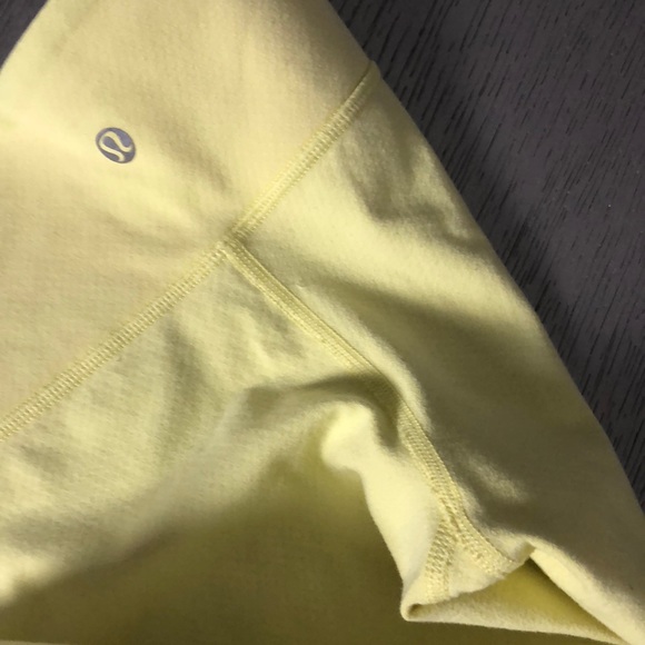 rara Lululemon Wunder Under yellow  cotton size 4 - Picture 5 of 7